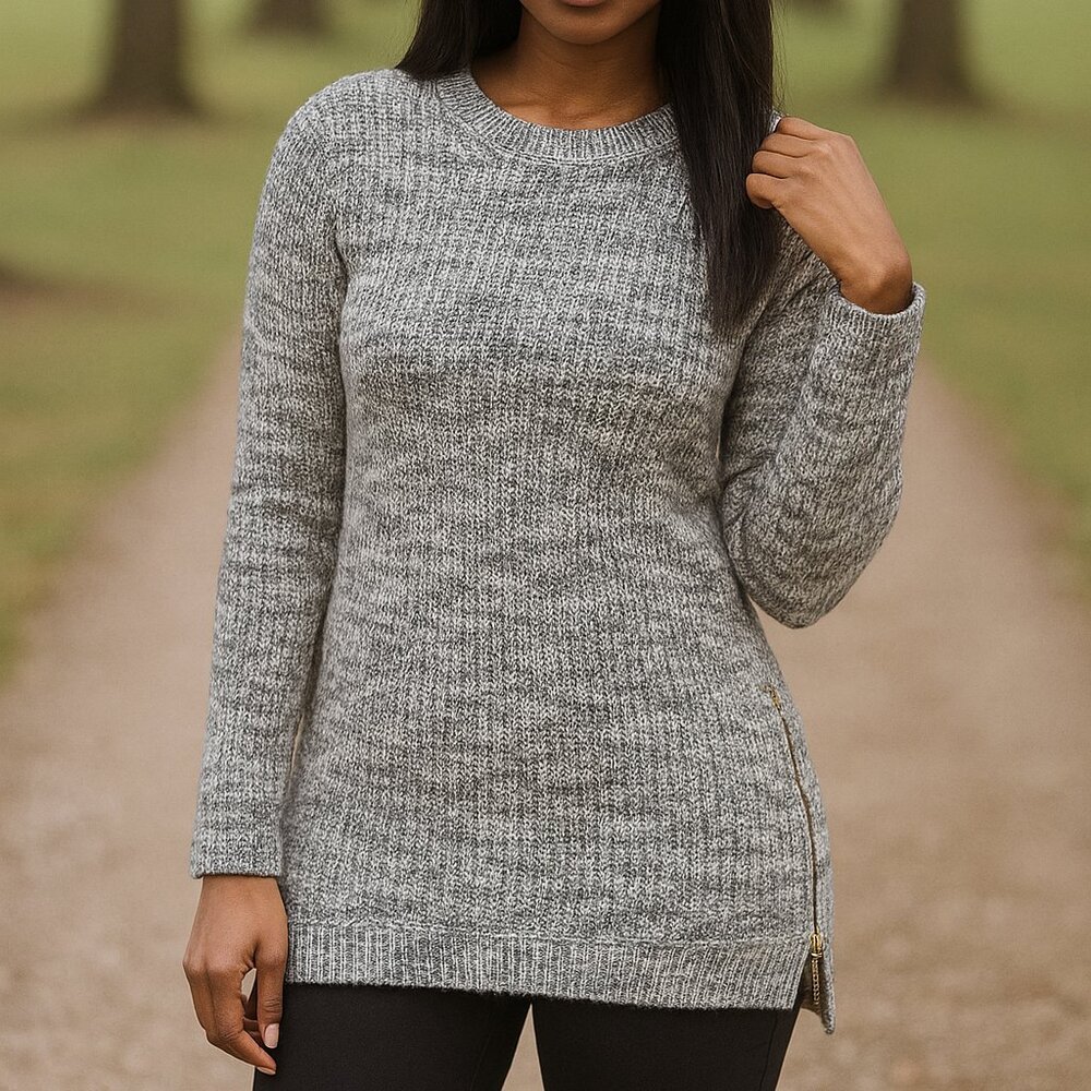 Glassons Black and White Sweater size M with side zipper